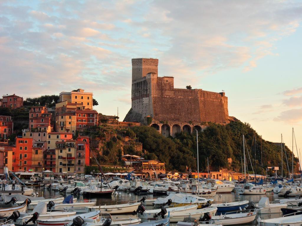 Ferienwohnung La Giara Del Centro La Spezia Exterior foto