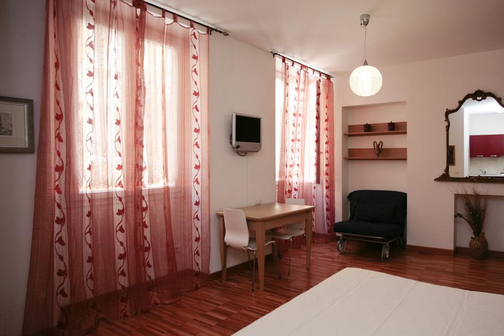 Ferienwohnung La Giara Del Centro La Spezia Exterior foto